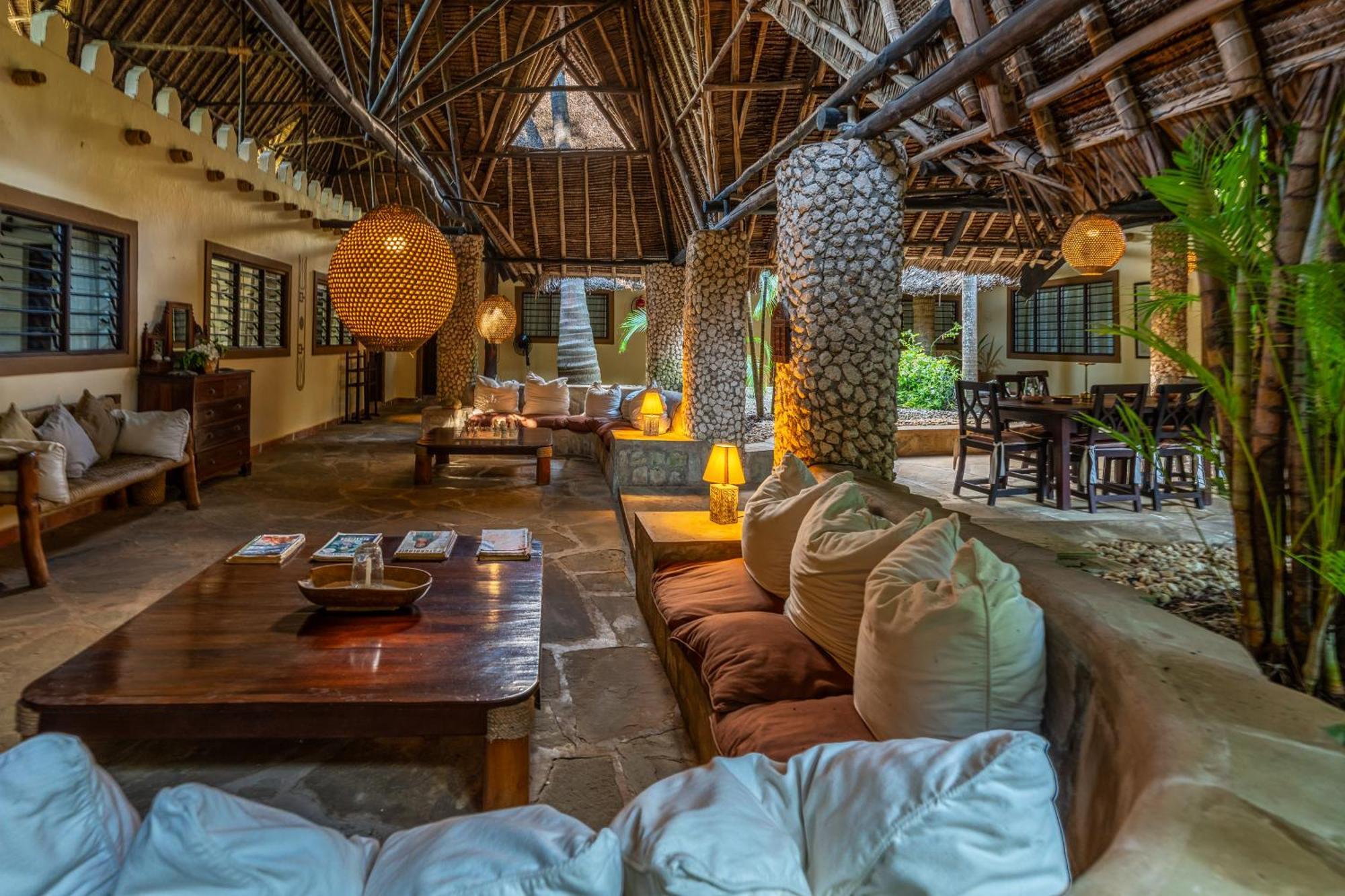 Diani Marine Divers Village Diani Beach Exterior foto